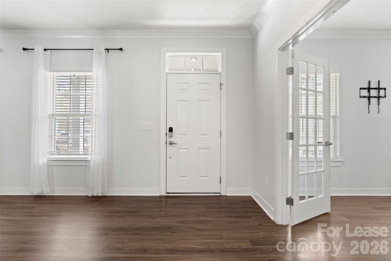 1620 Callahan Rd - Photo 5 of 39