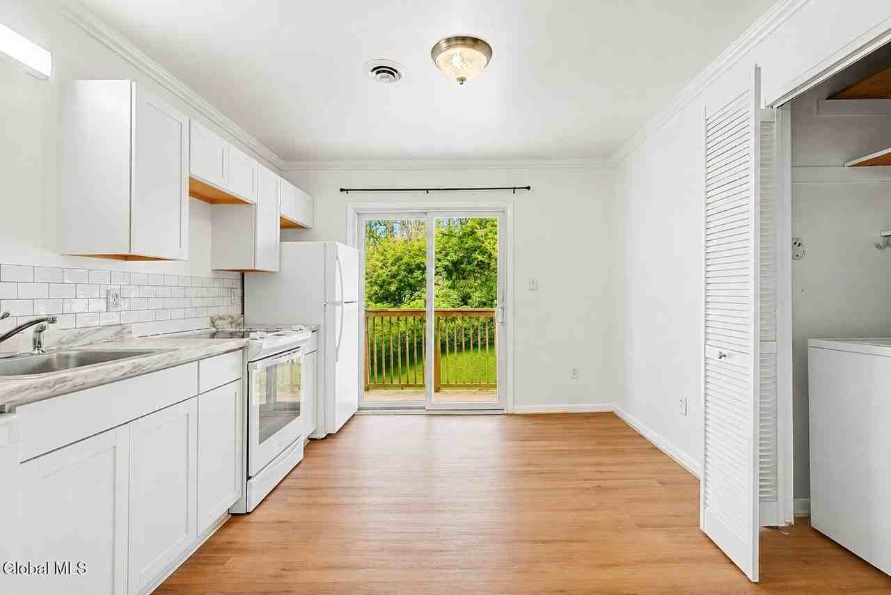 25A Pine Ln #6 - Photo 7 of 16