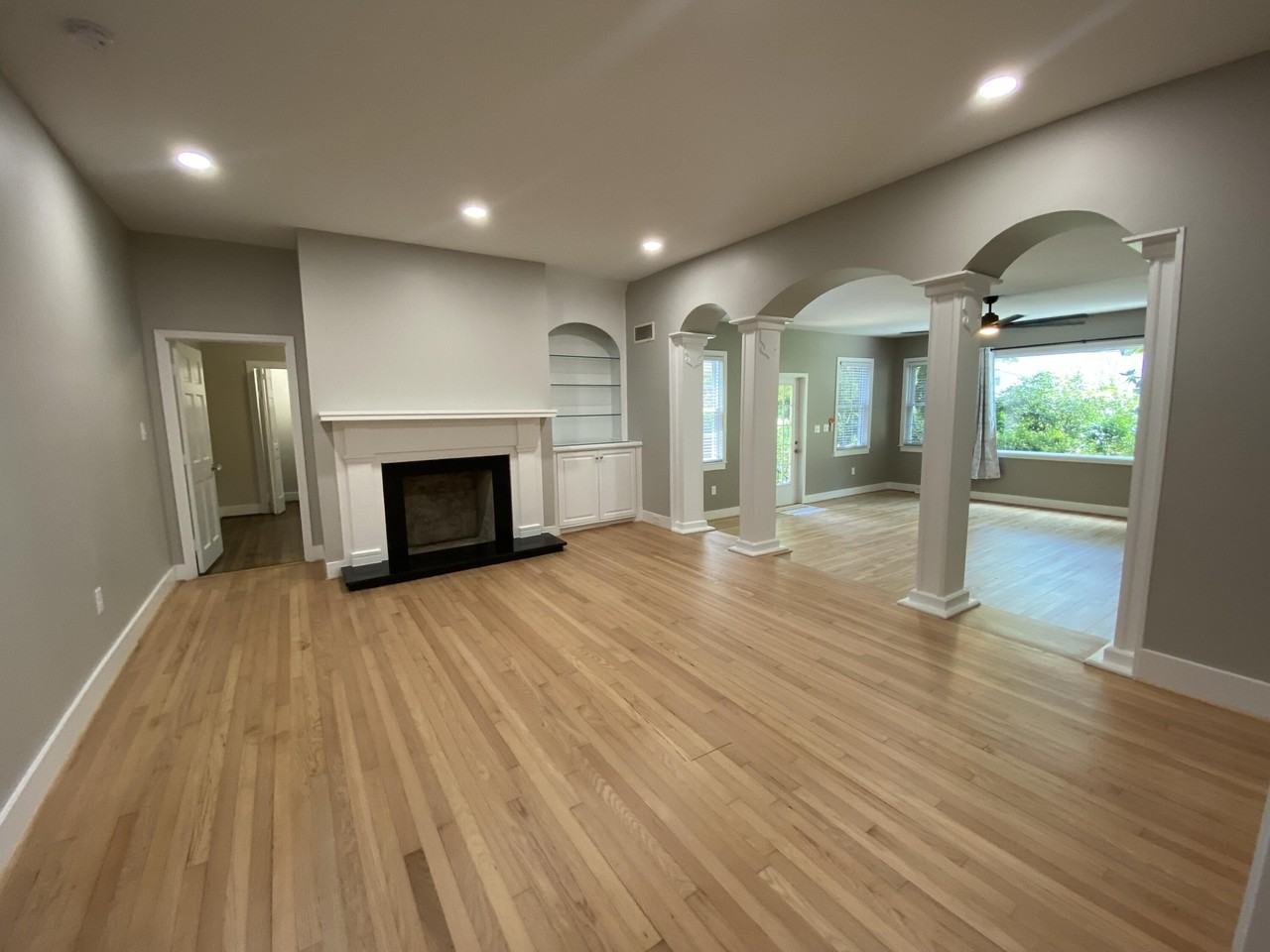 116 W 5th South St #B - Photo 4 of 29