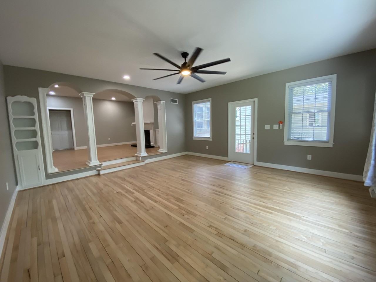 116 W 5th South St #B - Photo 5 of 29