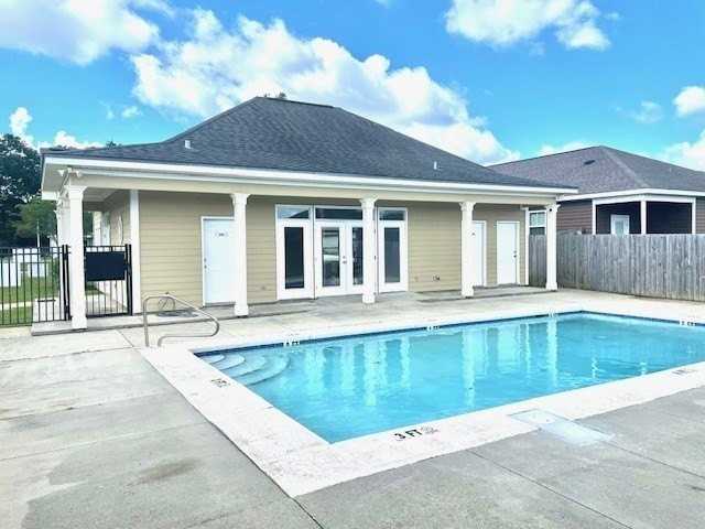 151 Heyward Dr - Photo 2 of 9