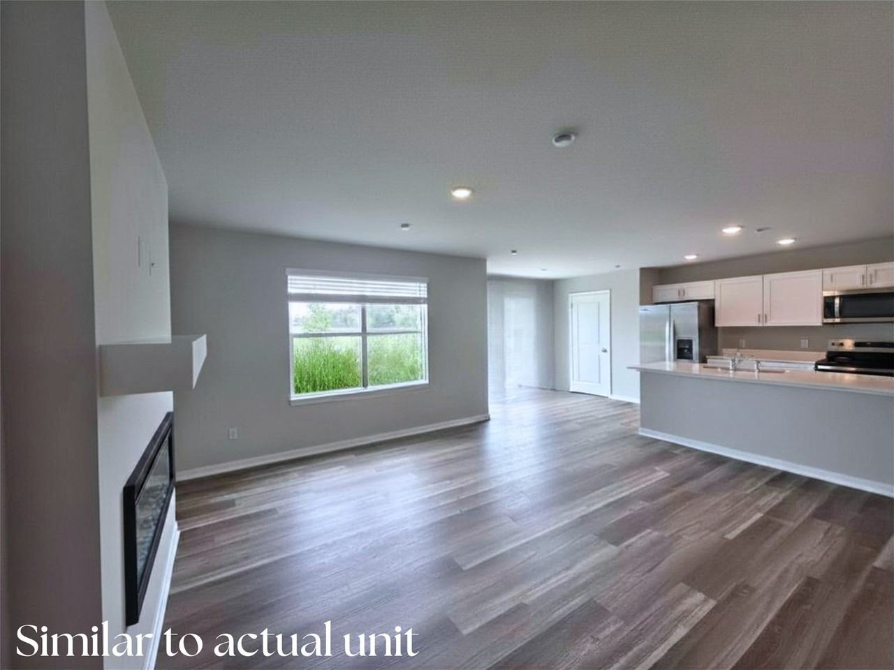 4747 170th Pl - Photo 3 of 6