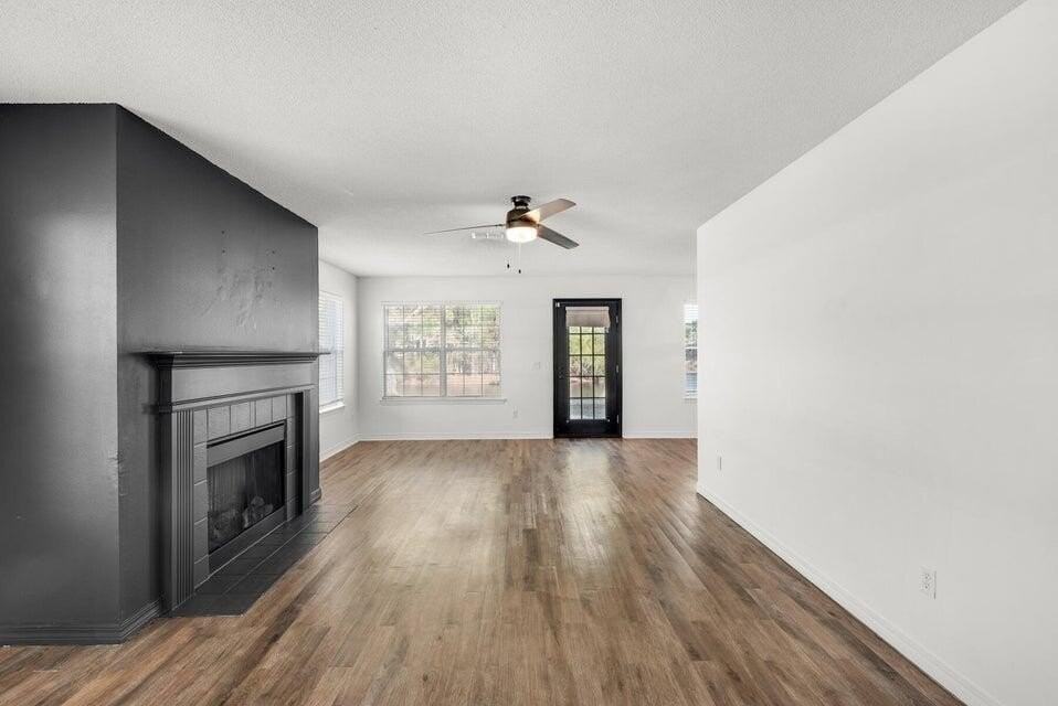 9756 Seafarers Way - Photo 7 of 38