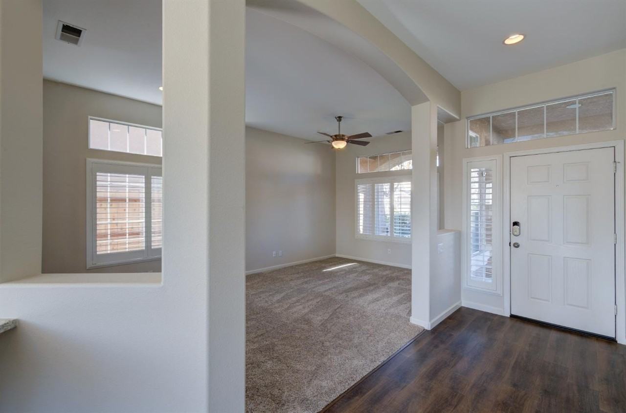 4611 W Rio Bravo Dr - Photo 4 of 19