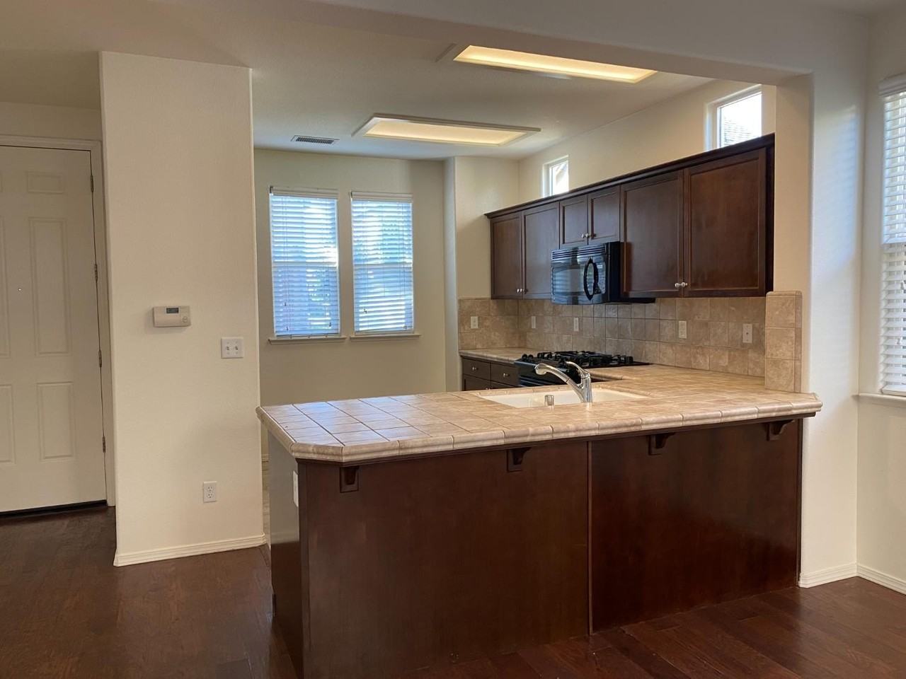 3984 Trenton Ave - Photo 3 of 14