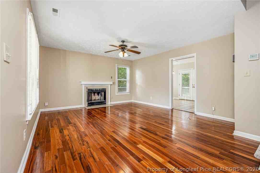 1583 Winnabow Dr - Photo 4 of 32
