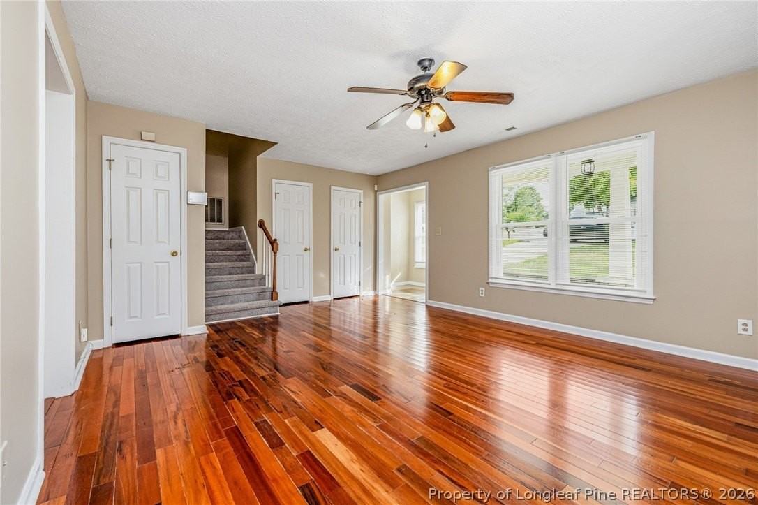 1583 Winnabow Dr - Photo 6 of 32