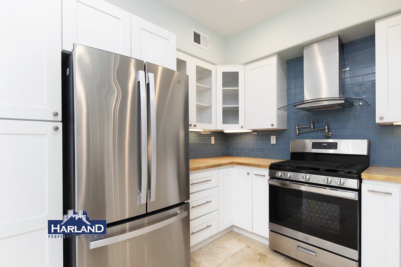 4362 30th St - Photo 2 of 19