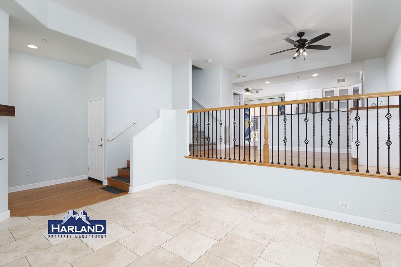 4362 30th St - Photo 4 of 19