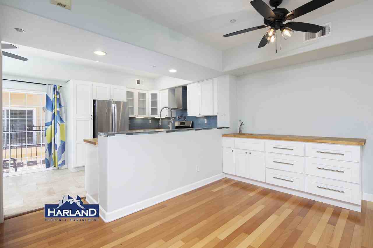 4362 30th St - Photo 6 of 19