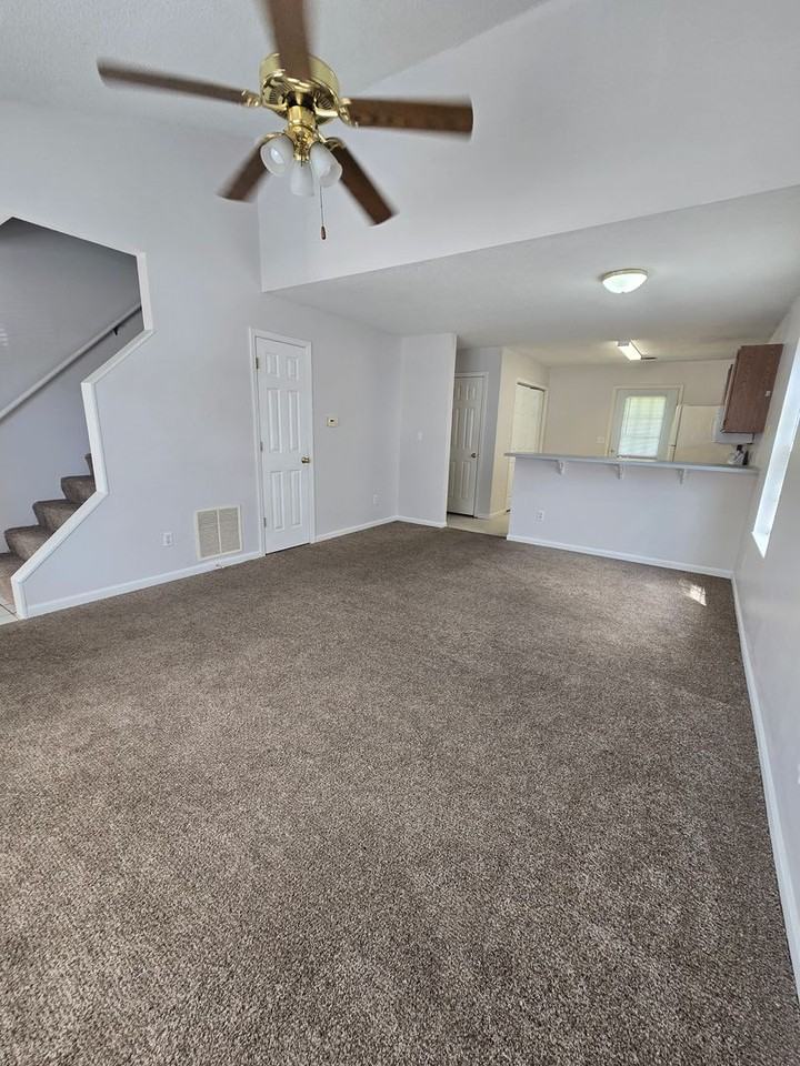 21162118 Arlene Dr
