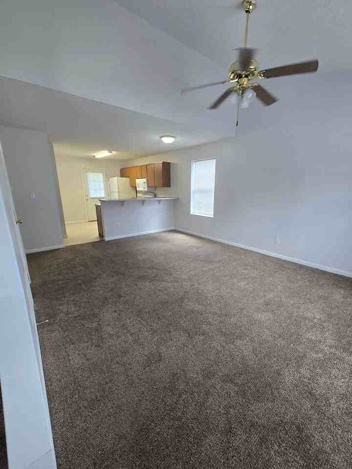 21162118 Arlene Dr - Photo 2 of 8