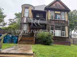 featured image of 1124 N Walnut St Apt 1 #N