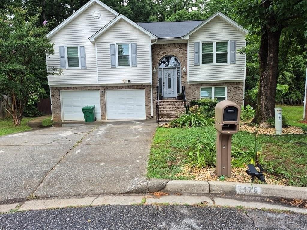 2475 Meredith Walk - Photo 2 of 3