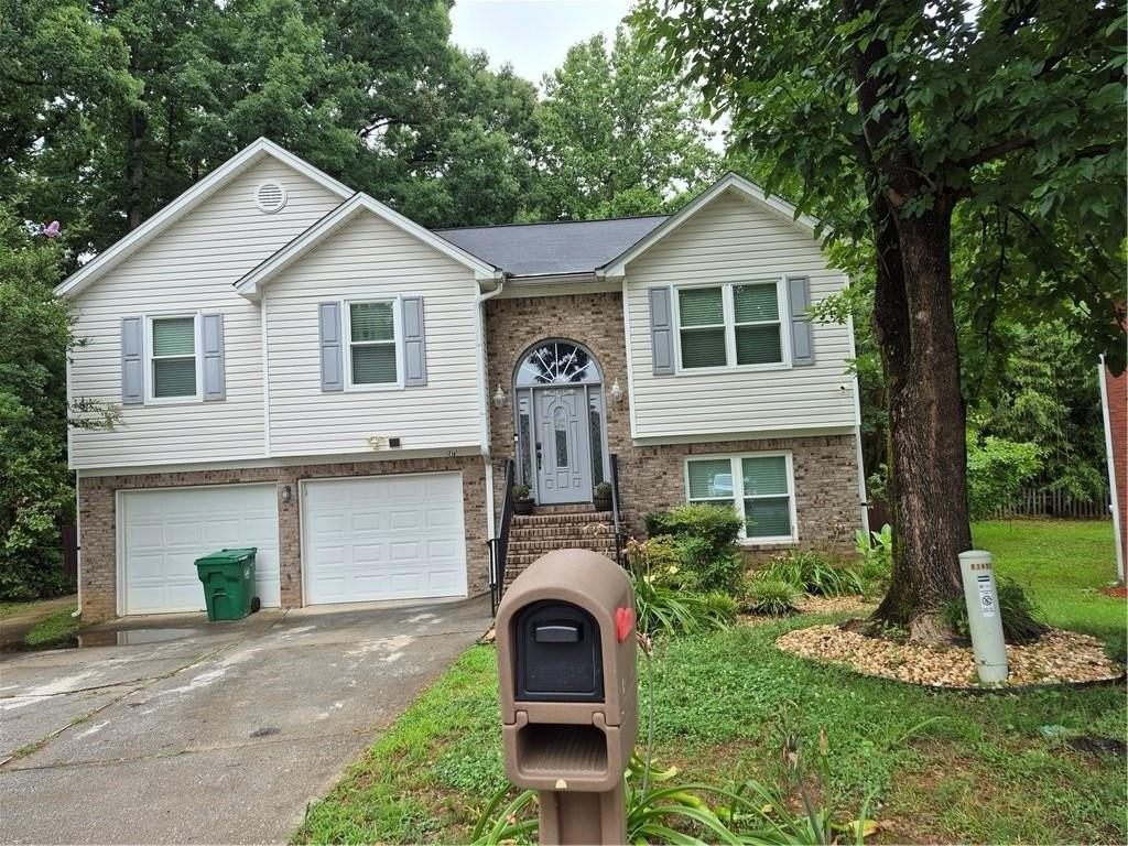2475 Meredith Walk - Photo 3 of 3