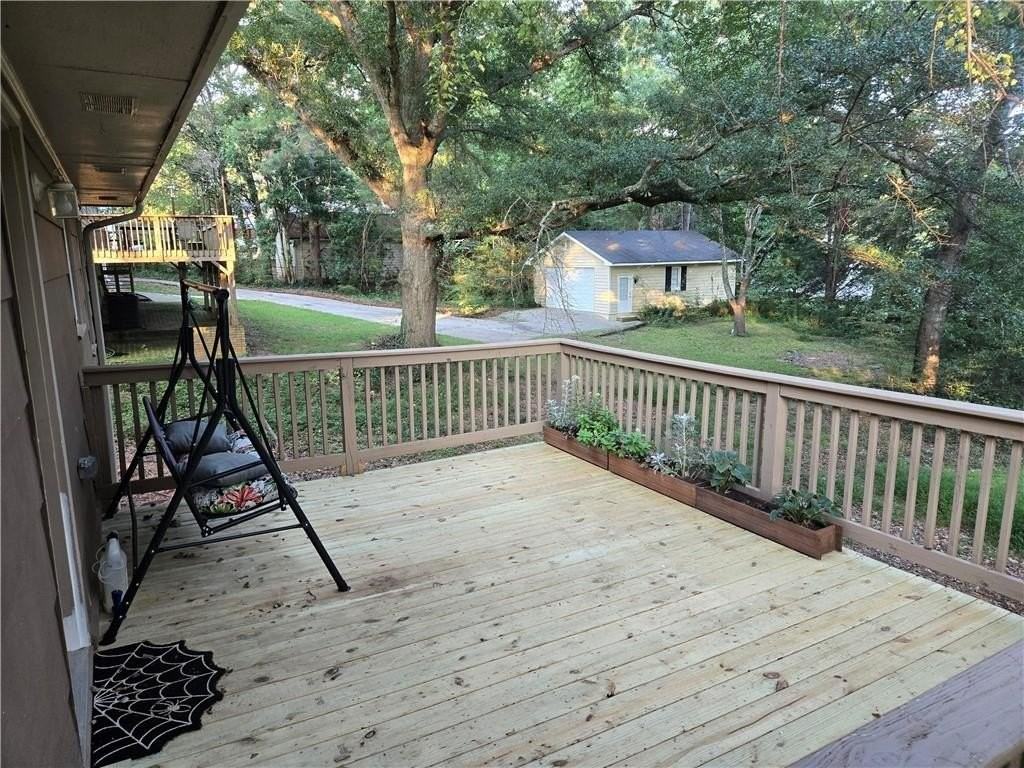 1400 Hidden Circle Dr - Photo 3 of 25
