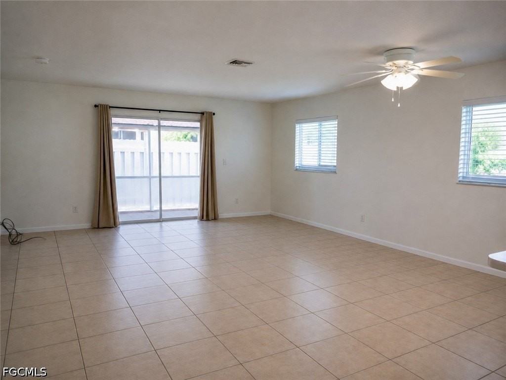 1623 Sw Santa Barbara Pl - Photo 2 of 16