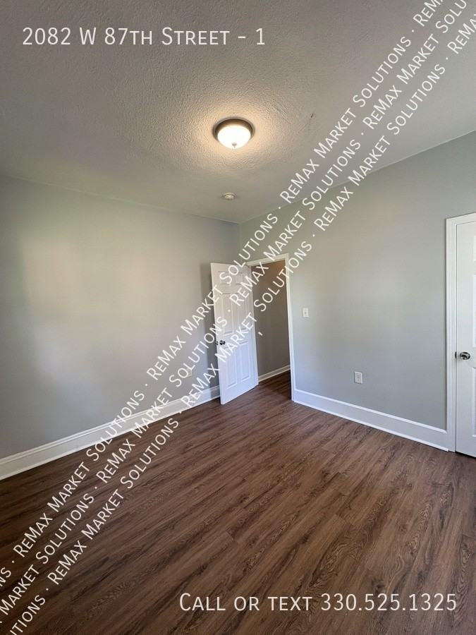 2082 W 87th St #1 - Photo 7 of 12