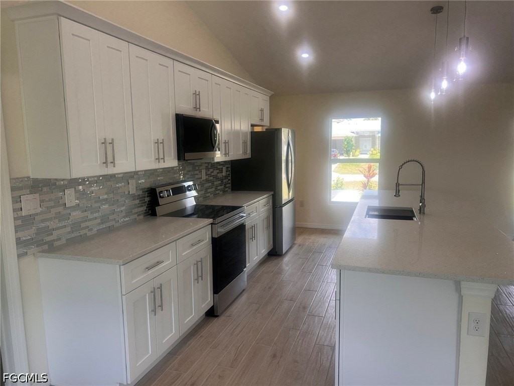 3512 Ne 17th Pl - Photo 3 of 17