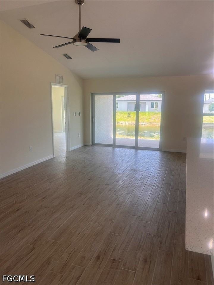 3512 Ne 17th Pl - Photo 4 of 17