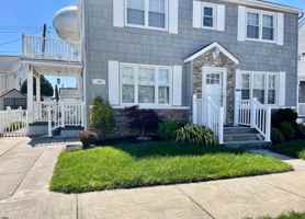featured image of 108 N Wilson Ave #A