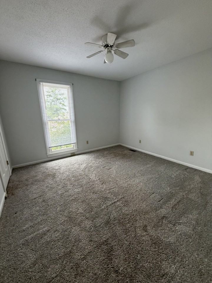 109 Oakmont Dr #55 - Photo 7 of 12