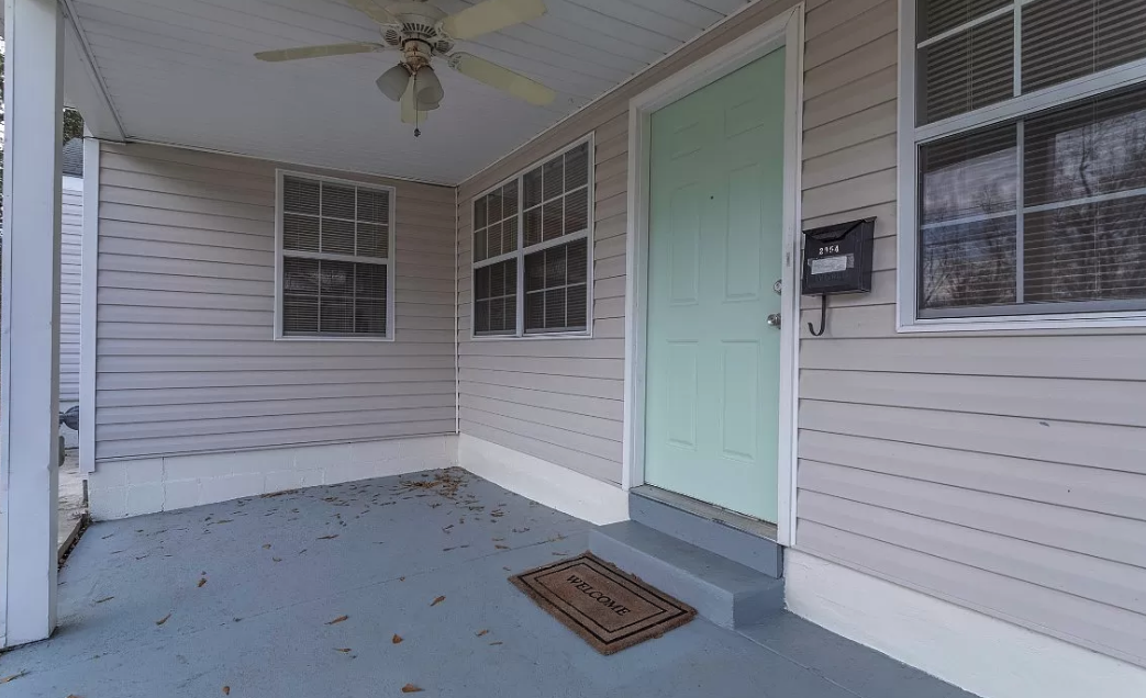2054 Oklahoma St - Photo 4 of 21