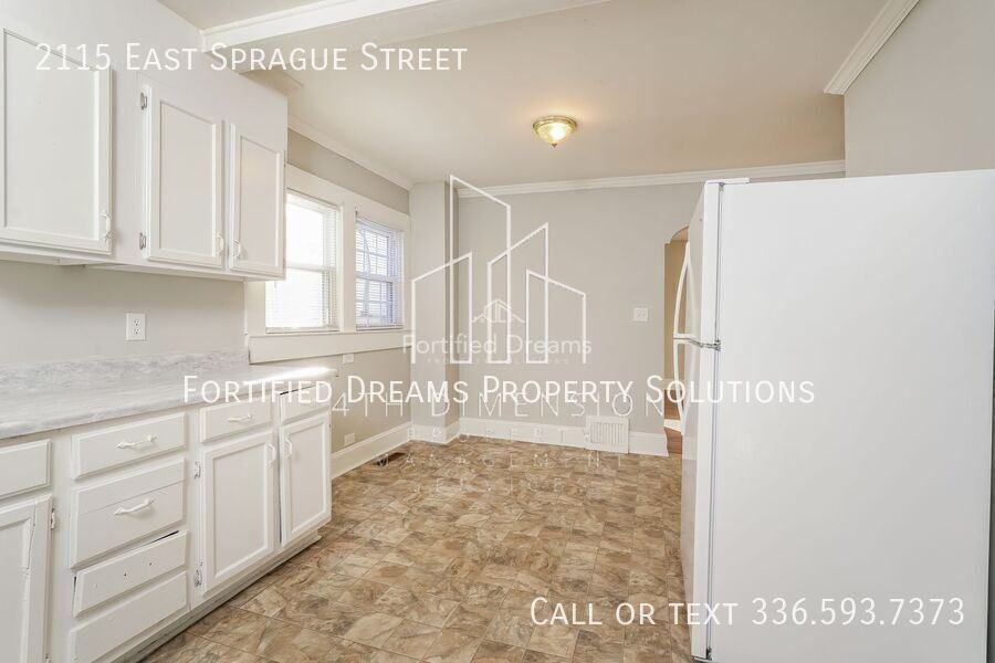 2115 E Sprague St - Photo 7 of 19