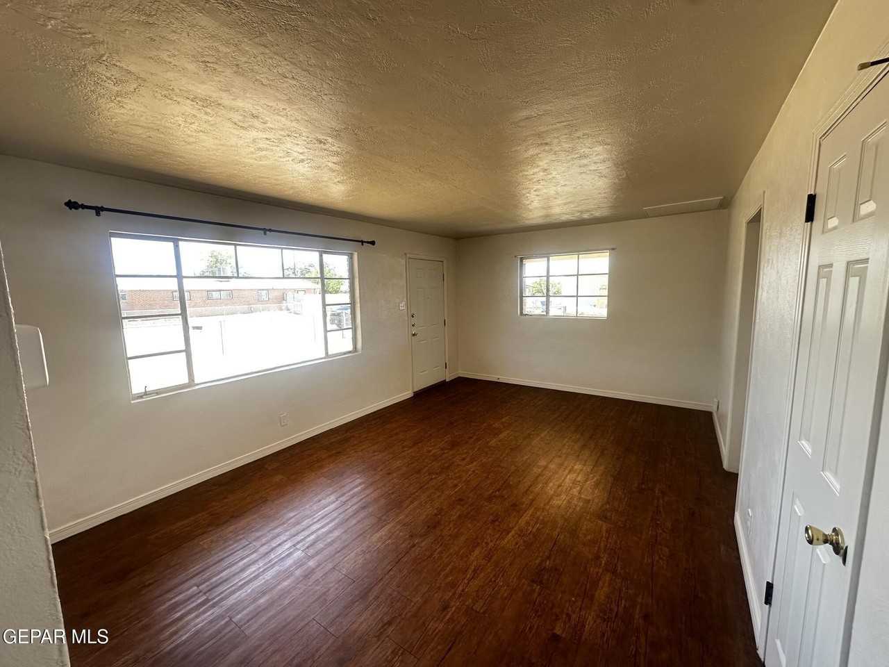 5116 Marie Tobin Dr - Photo 3 of 15