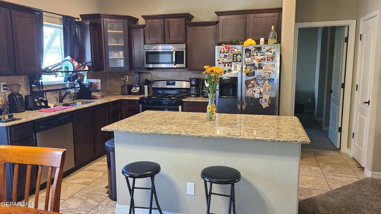 3893 Loma Brisa Dr - Photo 5 of 20