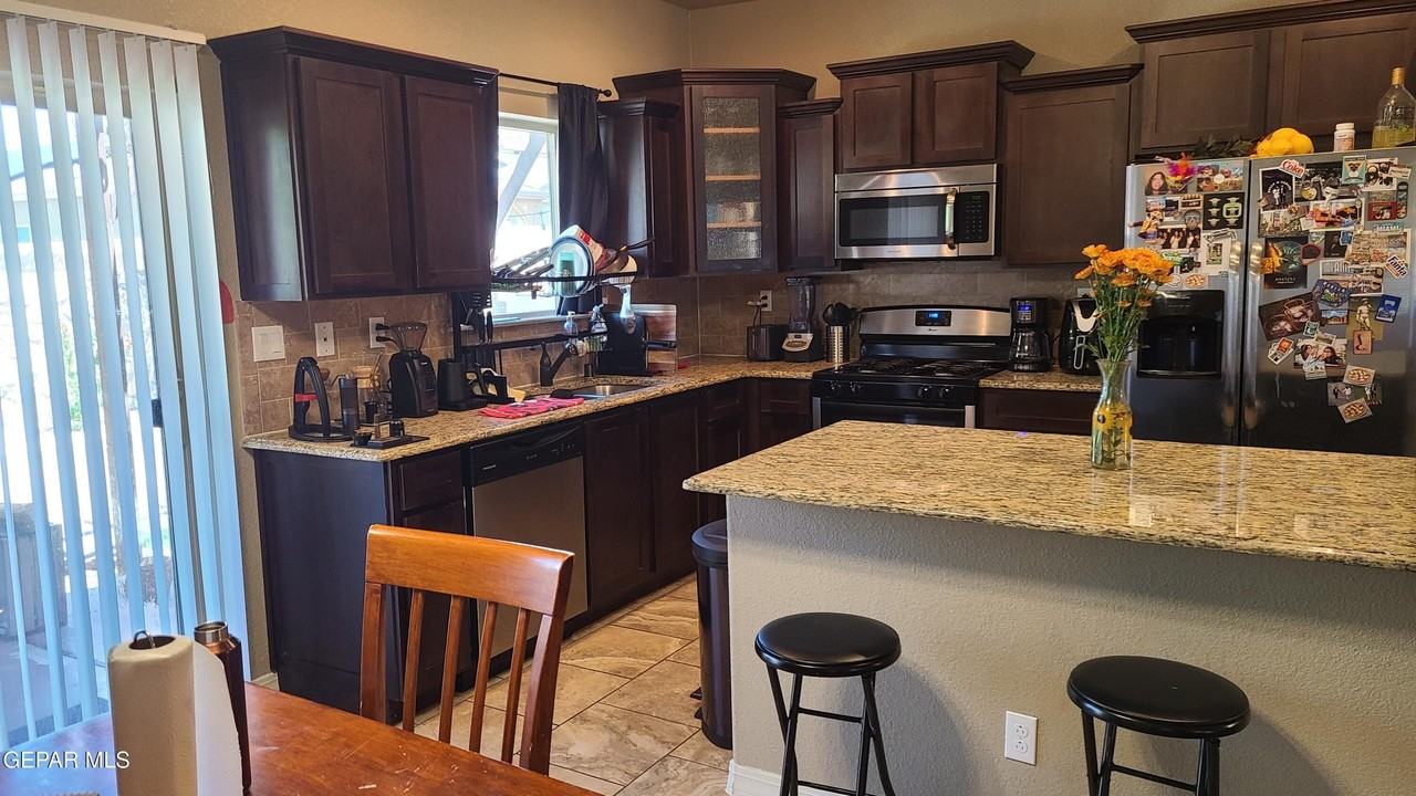 3893 Loma Brisa Dr - Photo 6 of 20