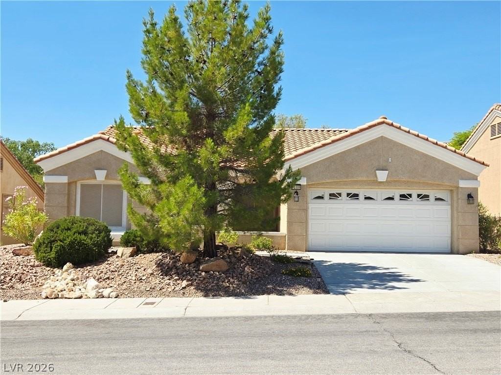 10309 Longwood Dr - Photo 2 of 36