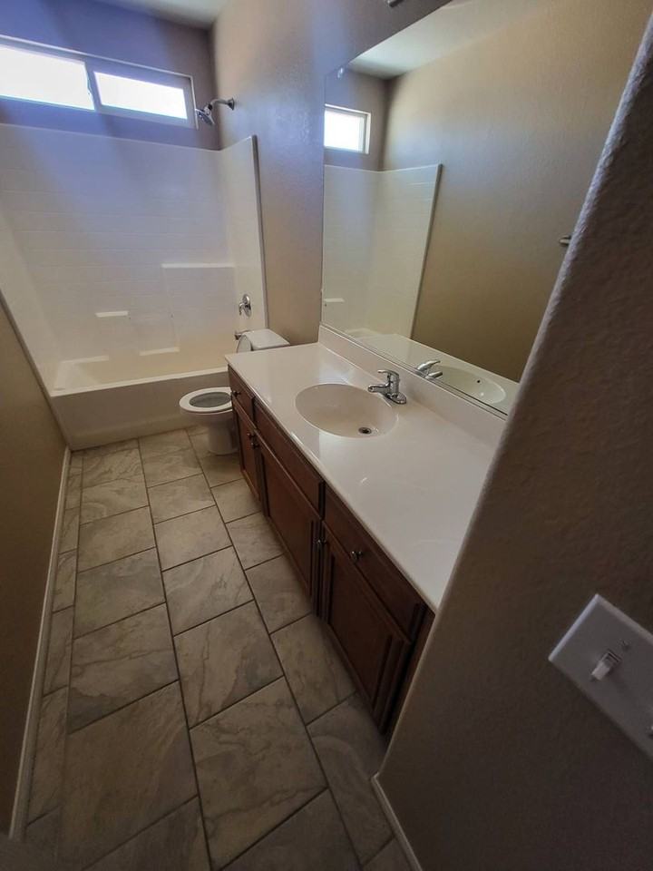 21247 Chardonnay Dr - Photo 5 of 20