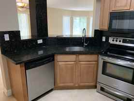 2460 Nw 33rd St Apt 1701 - Photo 1 of 1
