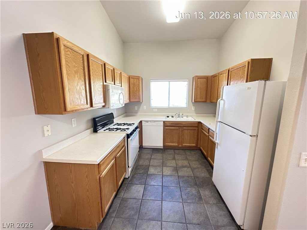 2152 Quarry Ridge St #202 - Photo 5 of 41