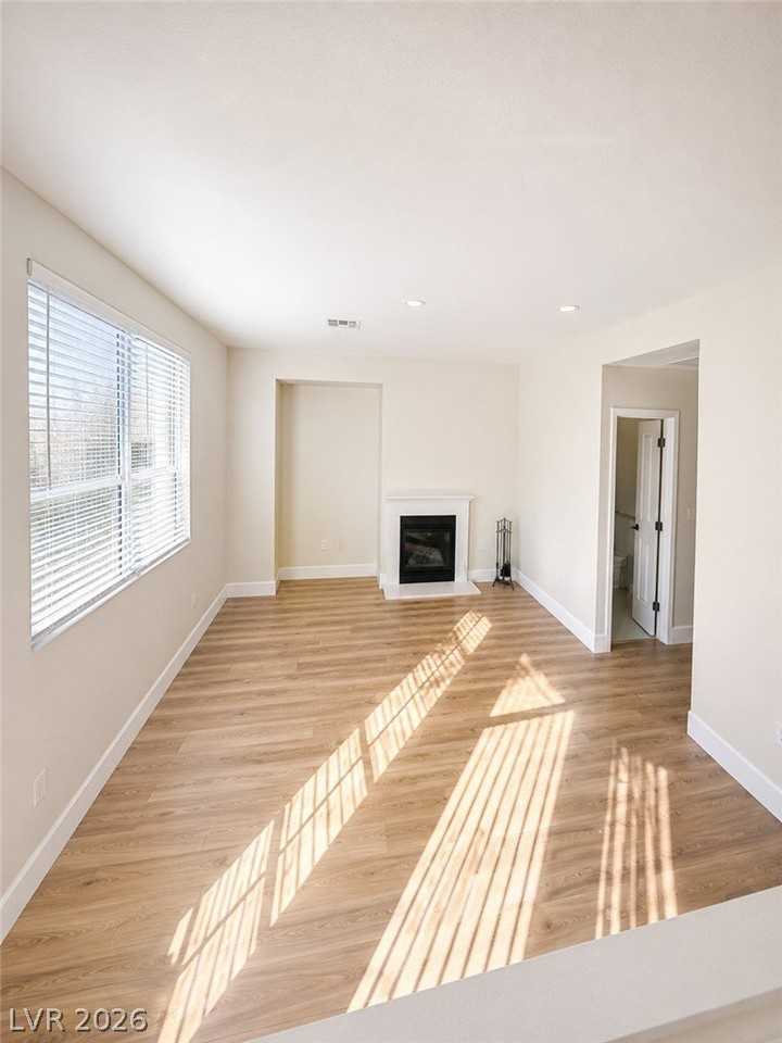 3957 Irvin Ave - Photo 7 of 24