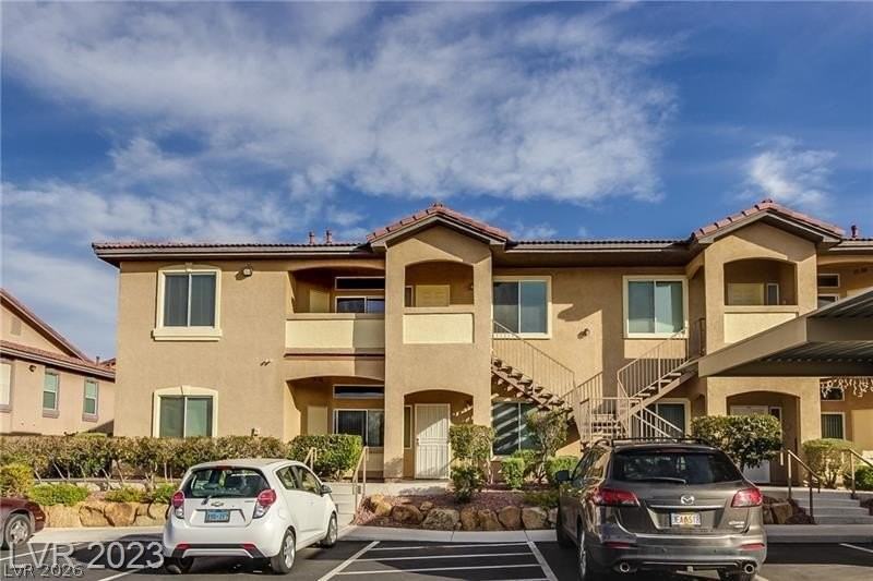 2305 W Horizon Ridge Pkwy #1023