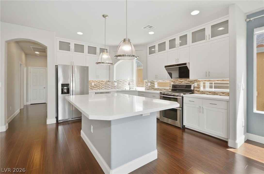 5736 Brimstone Hill Ave - Photo 2 of 35