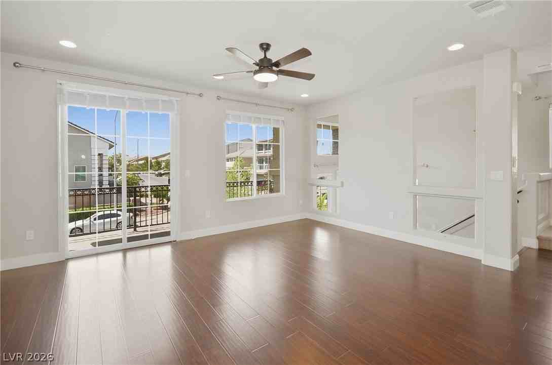 5736 Brimstone Hill Ave - Photo 3 of 35