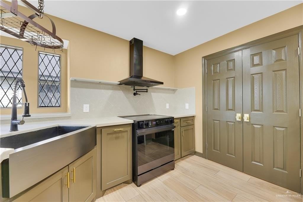 100 Dove St - Photo 5 of 19