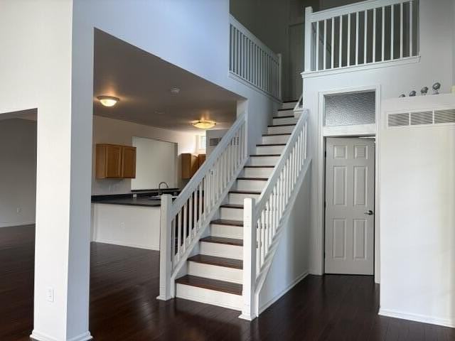 5888 Villa France Ave - Photo 4 of 20
