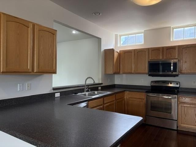 5888 Villa France Ave - Photo 5 of 20