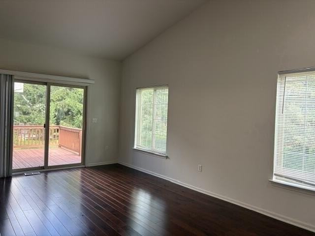 5888 Villa France Ave - Photo 7 of 20