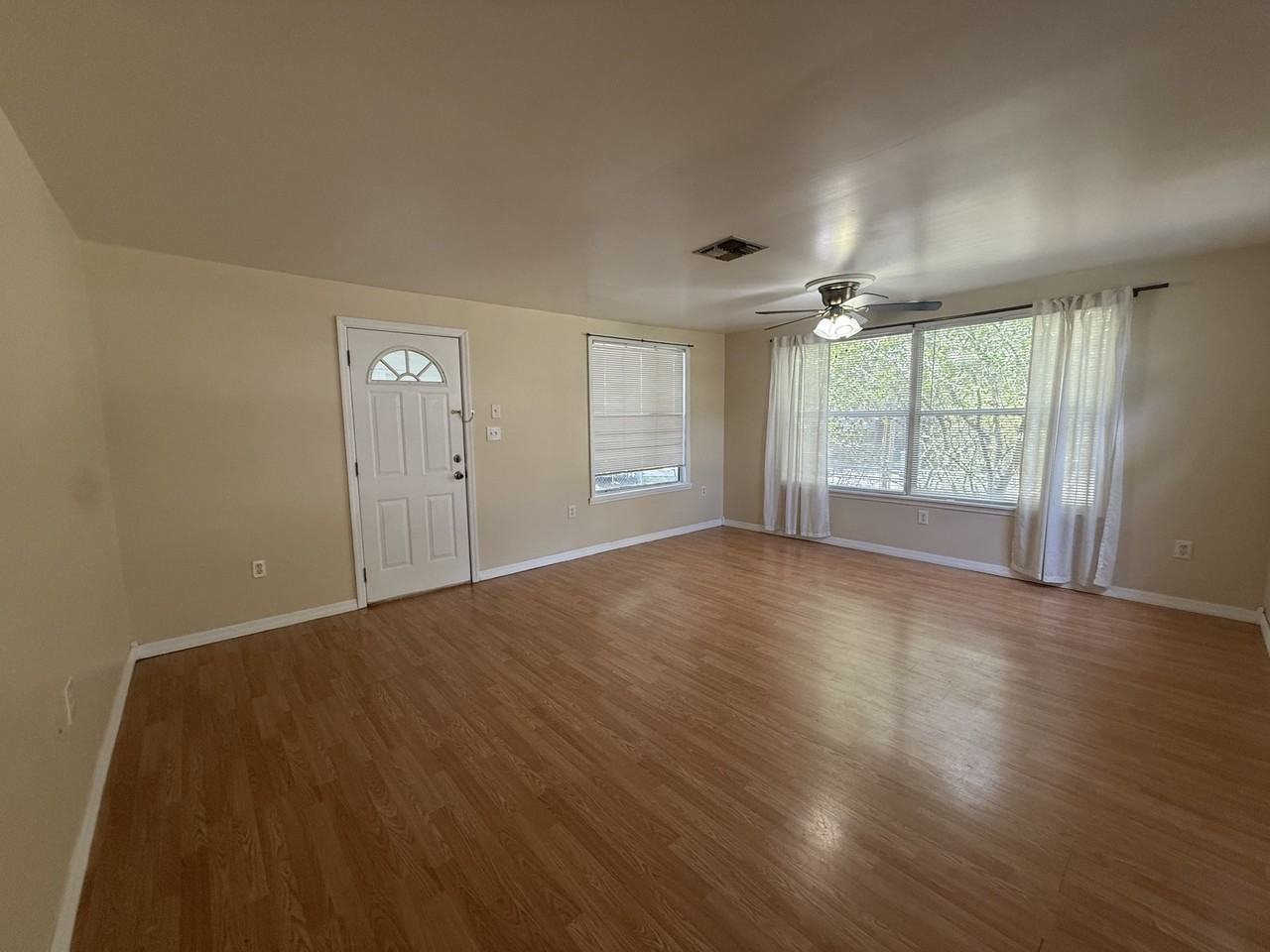 617 Ohio Blvd #1 - Photo 2 of 9