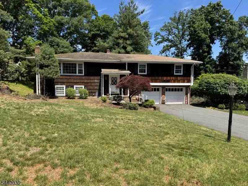 76 Cider Mill Rd - Photo 2 of 40