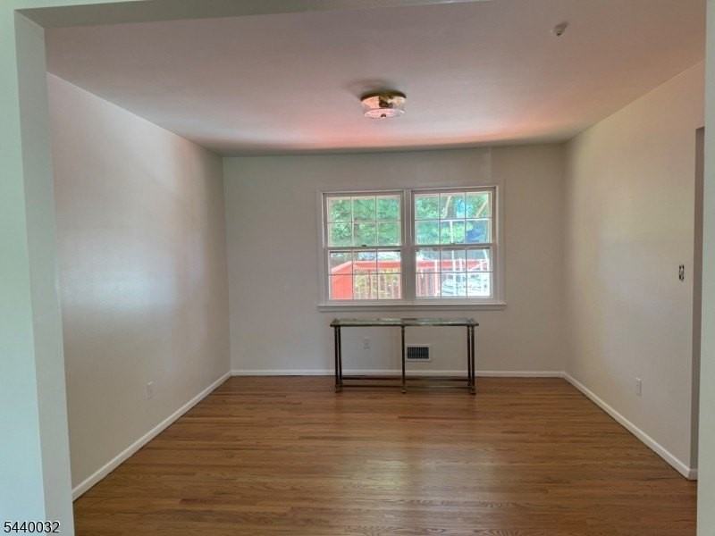 76 Cider Mill Rd - Photo 6 of 40