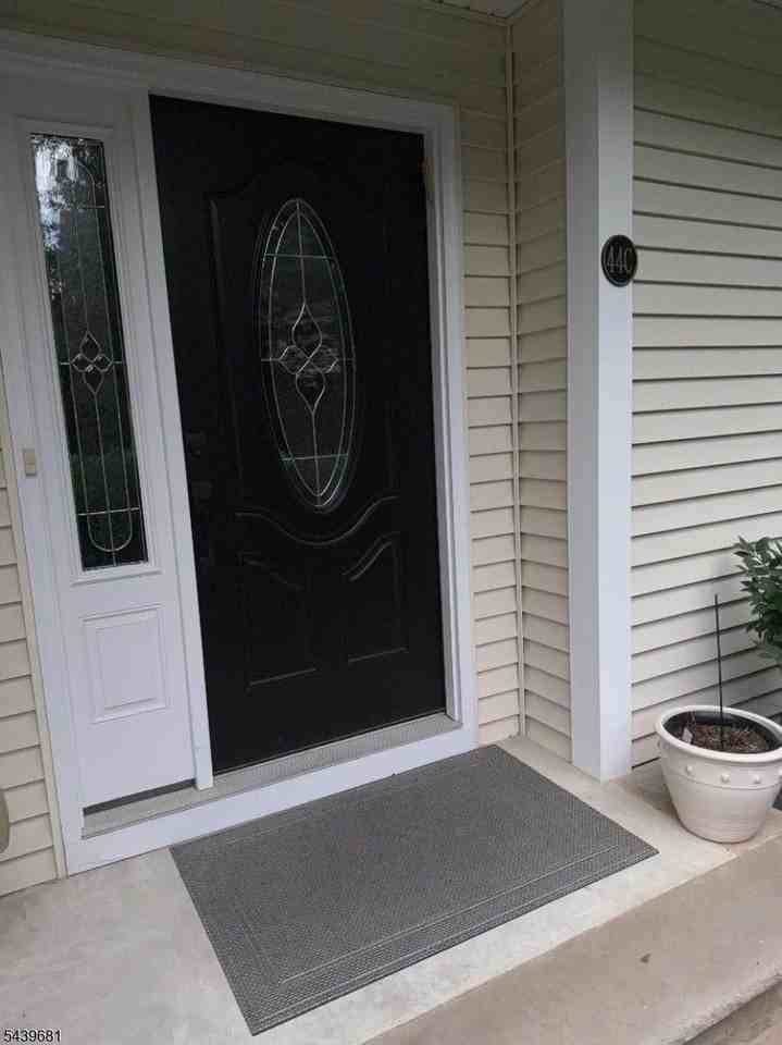 44 E Prospect St Apt C #3 - Photo 2 of 32