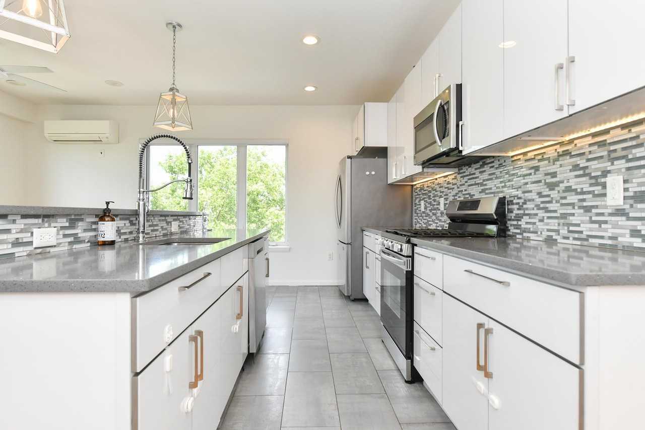 58 Giles Ave #3 - Photo 2 of 29