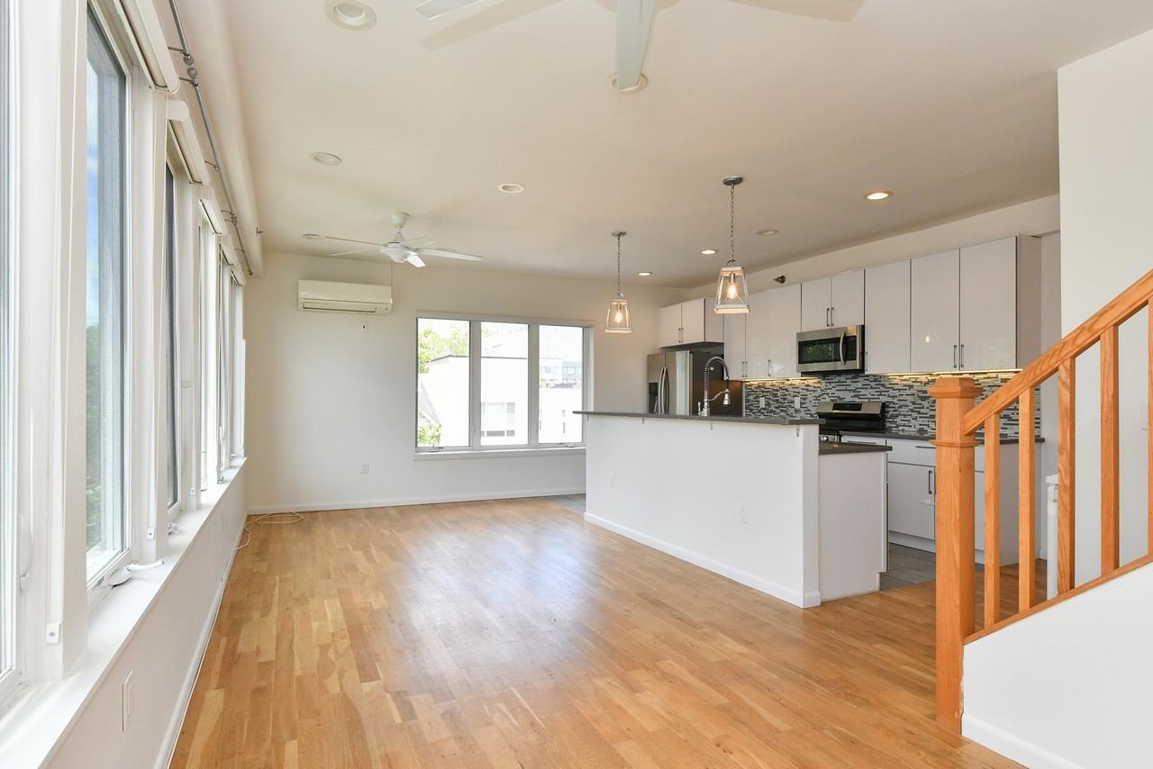 58 Giles Ave #3 - Photo 5 of 29