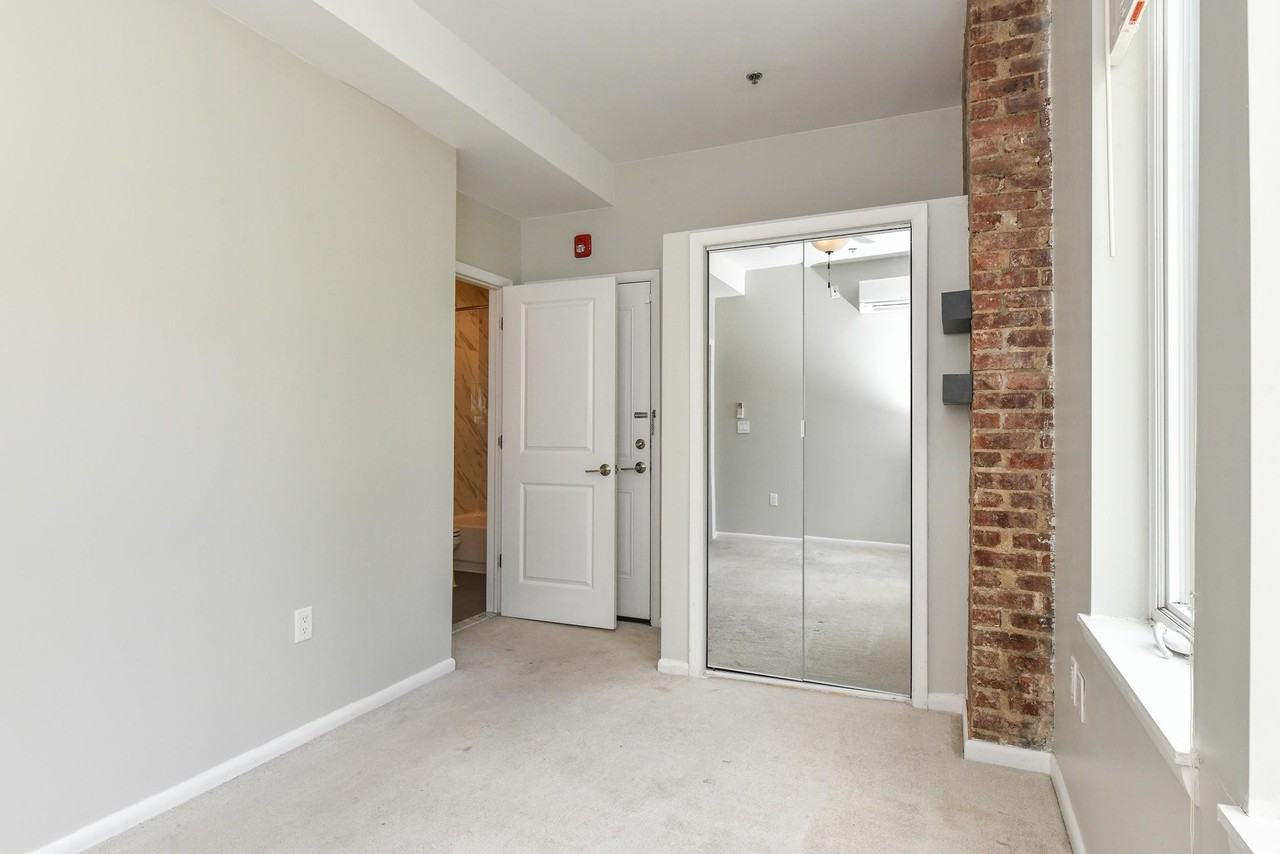 58 Giles Ave #3 - Photo 7 of 29